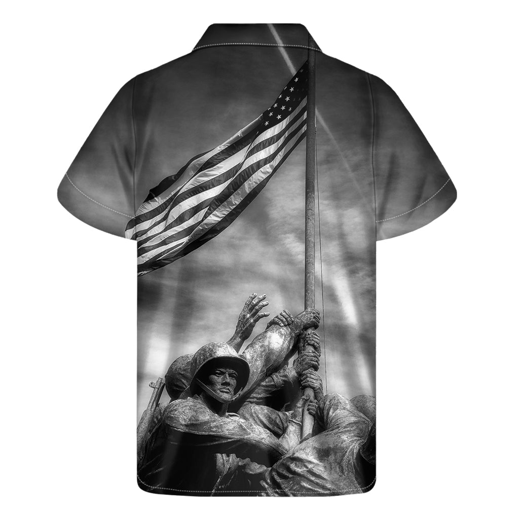 Hawaiian Bliss: American War Memorial Print Short Sleeve Shirt - 2