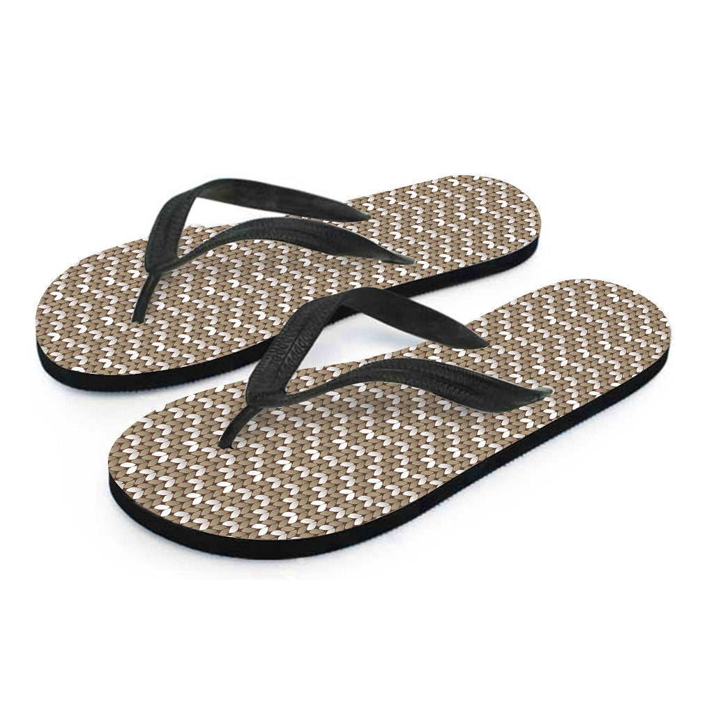 Beige and White Knitted Hawaiian Flip Flops: Embrace Island Style! - 2