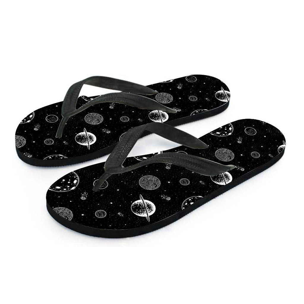 Black and White Planets Pattern Hawaiian Flip Flops: Embrace Island Style! - 2