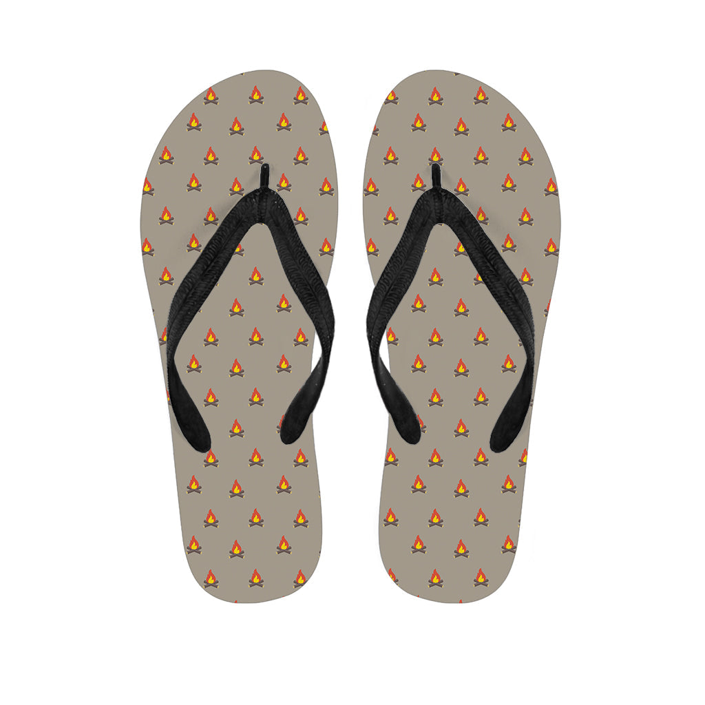 Camping Fire Pattern Hawaiian Flip Flops: Stylish Island Comfort - 1