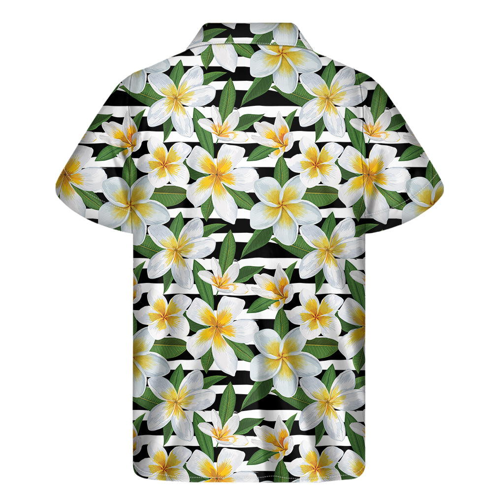 Plumeria Paradise: Hawaiian Short Sleeve Shirt for Men - 2
