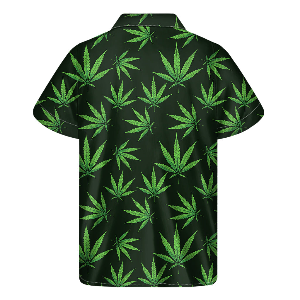 Tropical Vibes: Men's Hawaiian Short Sleeve Shirt with Pot Leaf Pattern Print - 2