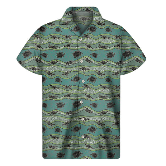 Tropical Vibes: Hawaiian Patterned Men's Short Sleeve Shirt - 1