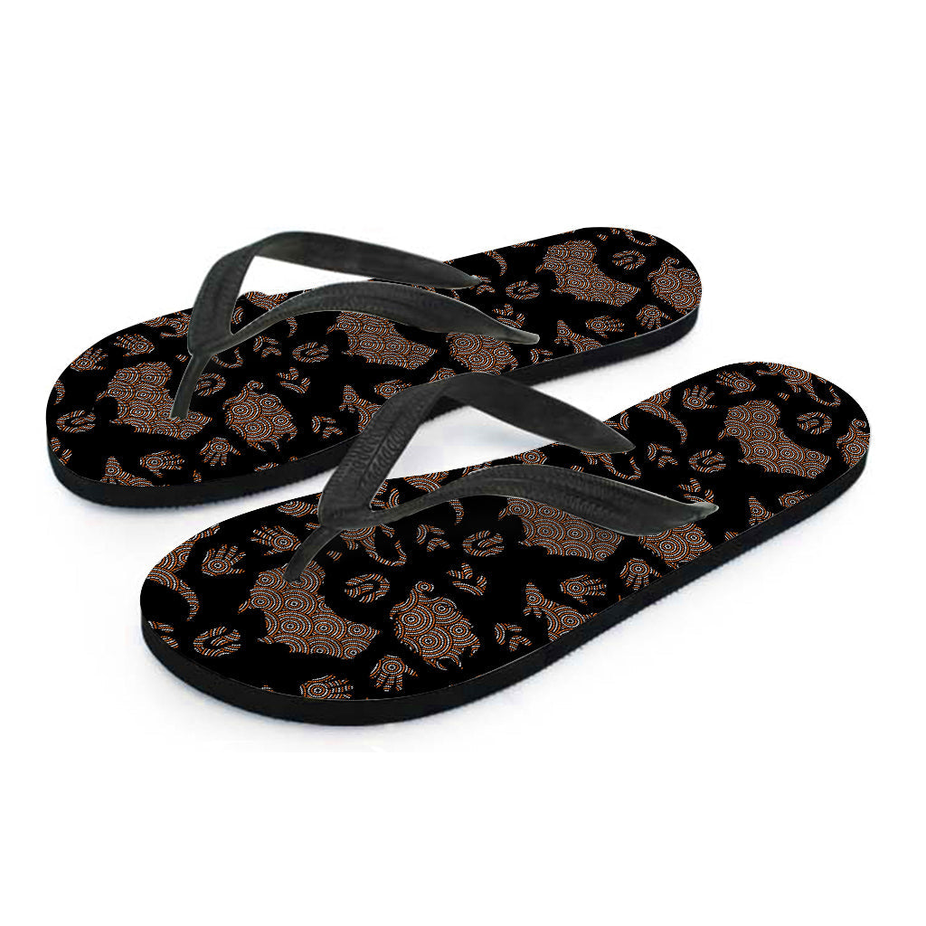 Island Vibes: Hawaiian Pattern Print Flip Flops for Your Authentic Aloha Outfit! - 2