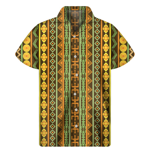 Tropical Vibes: Men's Hawaiian Short Sleeve Shirt with African Tribal Inspired Pattern - 1