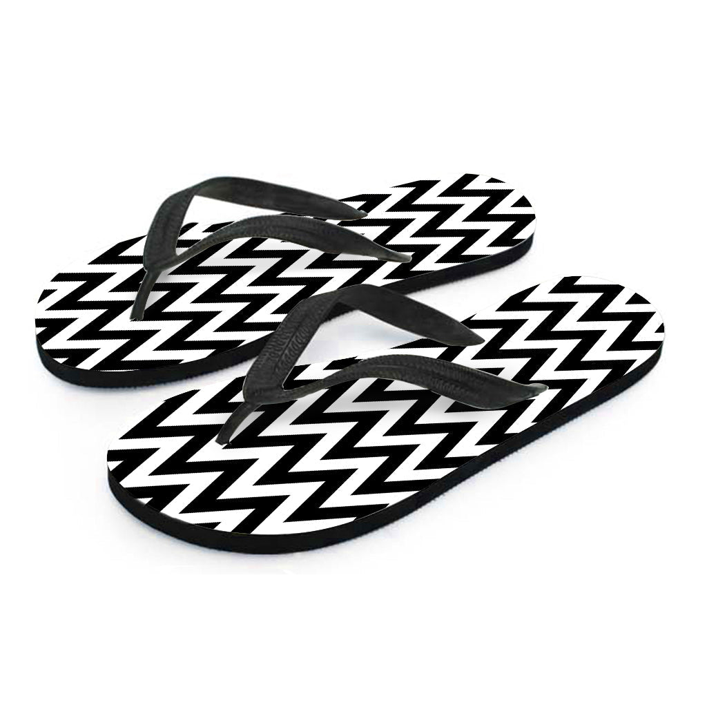 Island Chic: Black and White Zigzag Pattern Hawaiian Flip Flops - 2